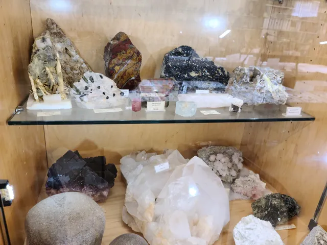 The San Francisco Gem & Mineral Society