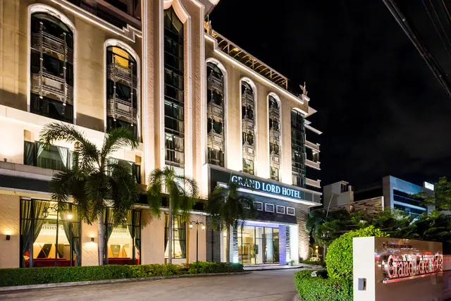 Grand Lord Hotel