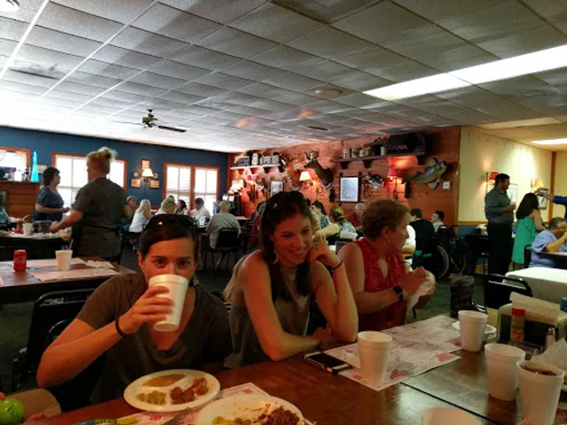 Lee's Barbecue & Catering Service