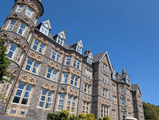 Langland Manor - Apartment 12