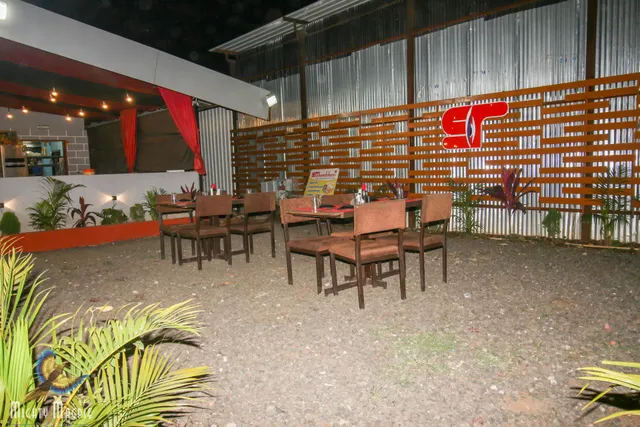 Kutumb Veg and Non_veg Family Restaurant