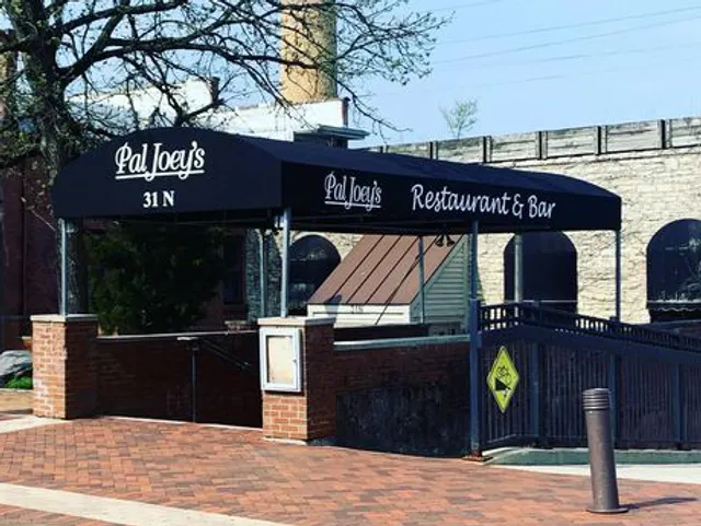 Pal Joey's Restaurant & Bar