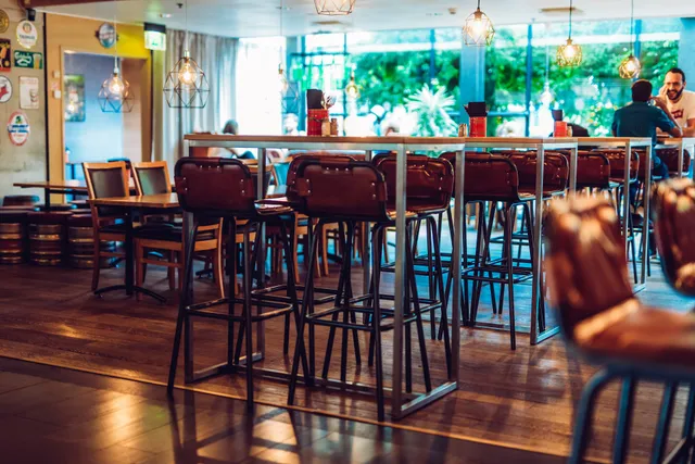 J.A. Pripps Pub & Café, Spel & Karaoke