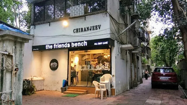 Friends Bench All Day Cafè