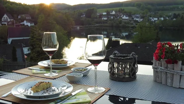 Ferienhaus & Ferienwohnung "Agger-Blick"