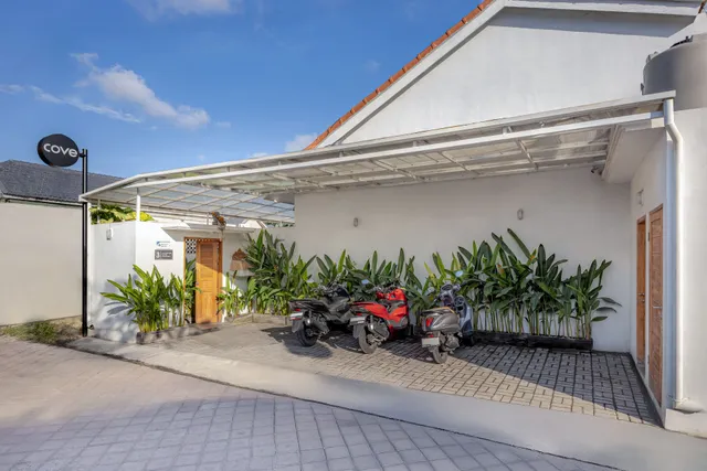 Cove Lotus Loft - Hotel Seminyak