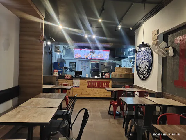 Pizza Hut | CR Park, Delhi