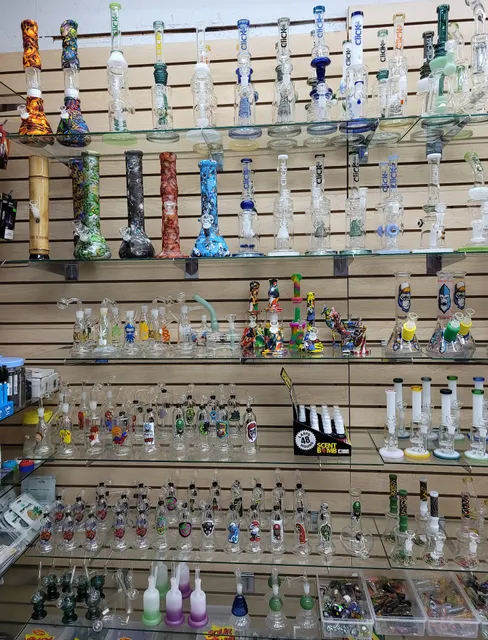 QUICK AND EASY SMOKE SHOP