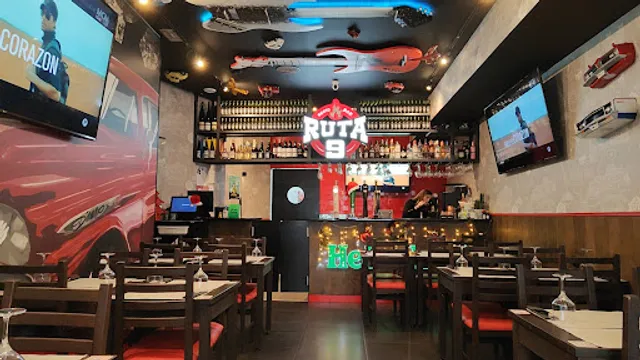 Ruta 9 RestoBar | Ribs - Drinks