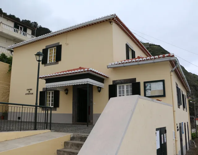 Centro de Juventude do Porto Moniz