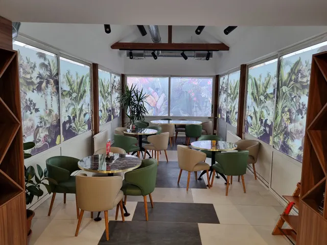 Pizzeria Bullizza, Poklukarjeva 29, 1000 Ljubljana