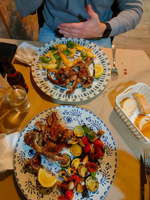 Bar restaurante Piñero Benizar