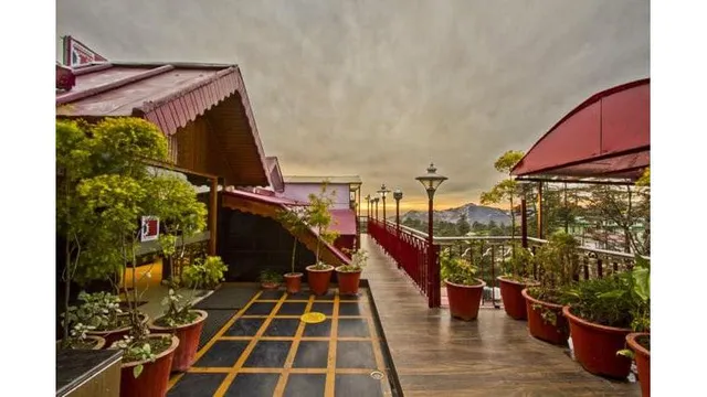 OYO 7060 Ashiana Regency