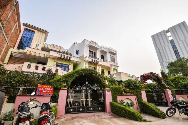 OYO The Indraj House