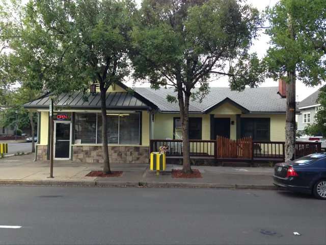 Hilyard Street Market