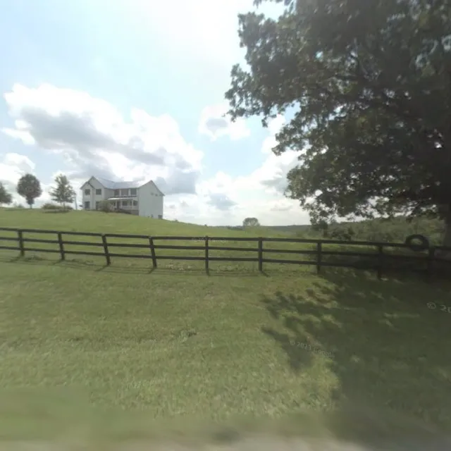 Johnson Hills Farm Bed & Breakfast