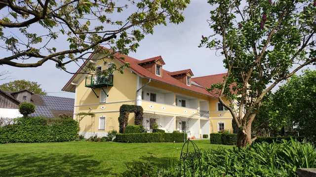 vacation on the farm