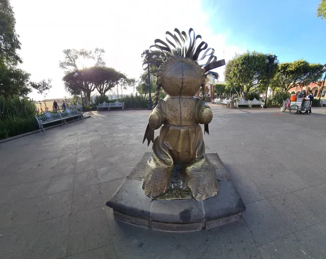 Estatua Muñeca Lele