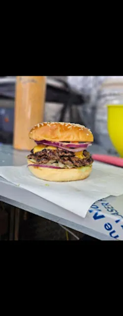 Mo's Burgers & Shakes