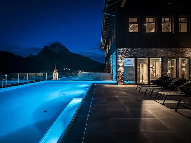 AlpenParks Hotel & Apartment Arlberg