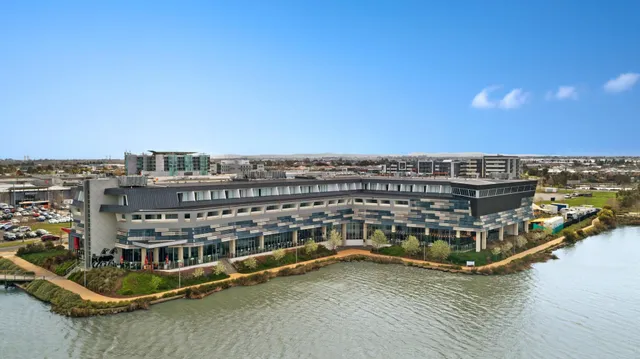 Mercure Melbourne Caroline Springs