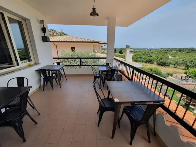 Eteria food and drink