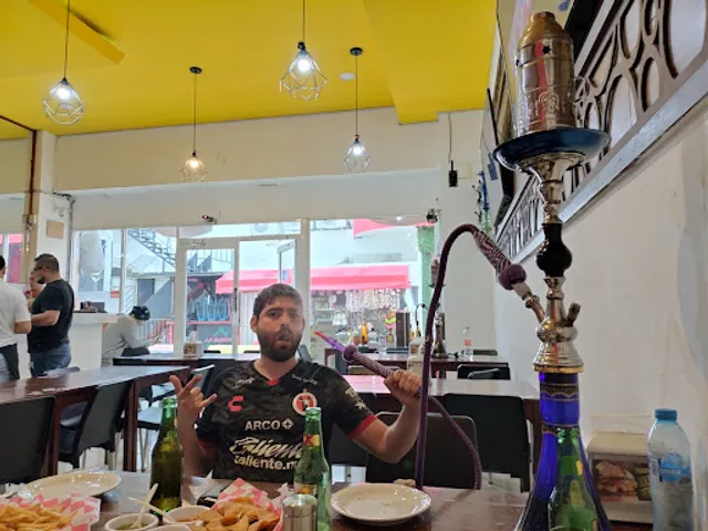 Las Pescadillas Tacos & Chela