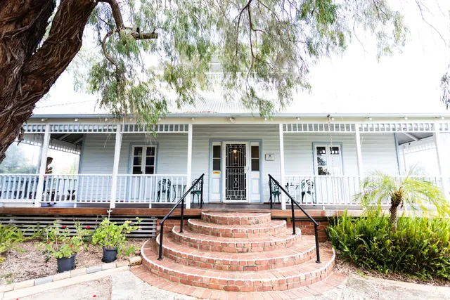 Ellis House Art Centre