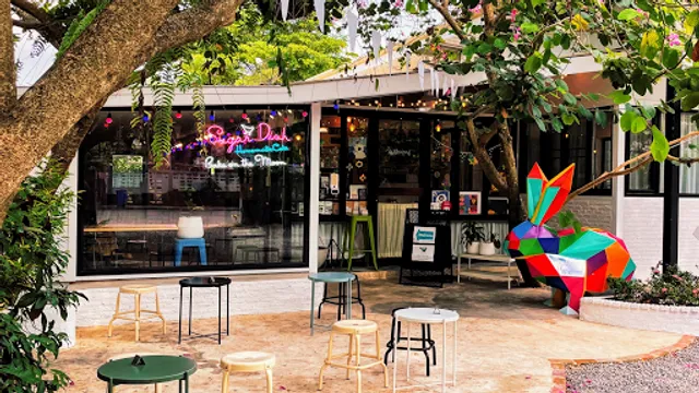 Sugar Dish Homemade Cake:Bake on the Moon