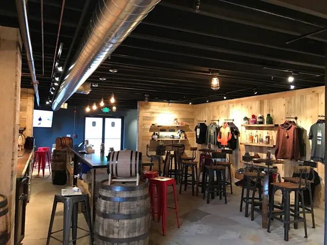 10th Mountain Whiskey & Spirits