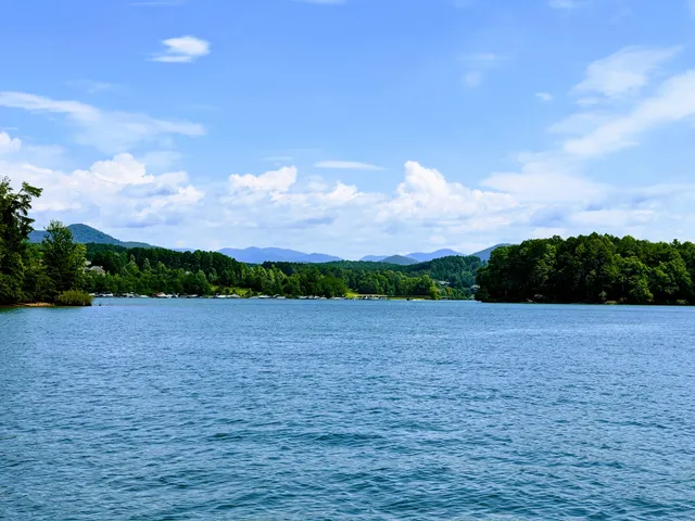 Lake Keowee