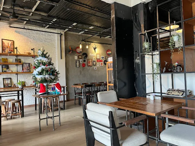 Downtown Steakhouse - Nguyễn Huệ