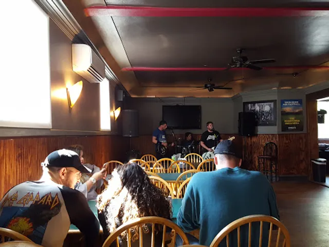 The Moontower Bar and Grill