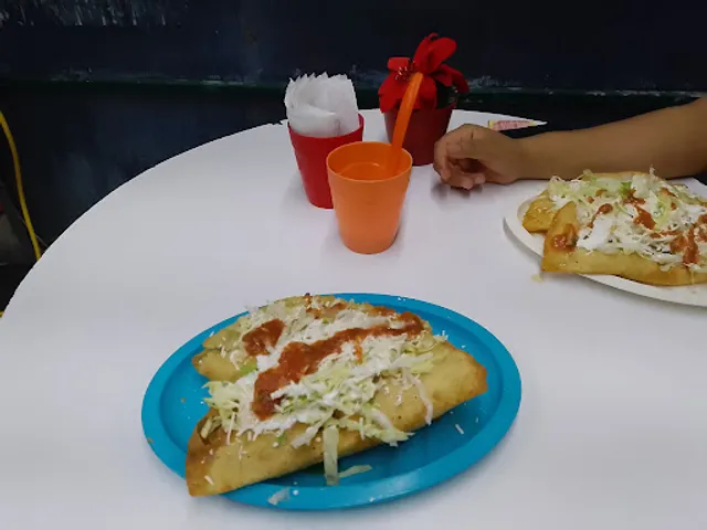 Antojitos Los Dos Hermanos