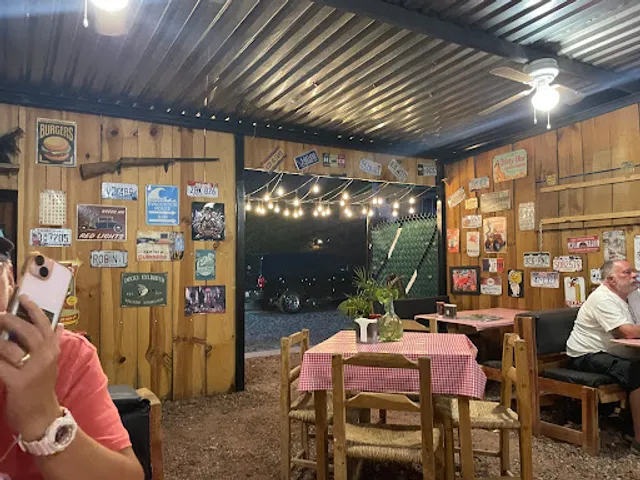Beto's Shack