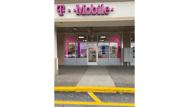 T-Mobile Authorized Retailer