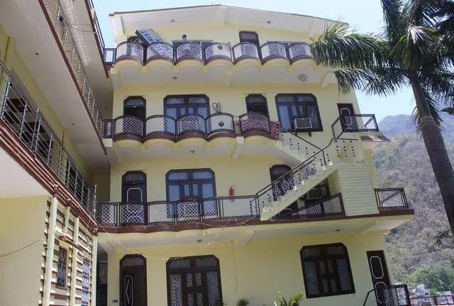 Nigah Tourist Resort