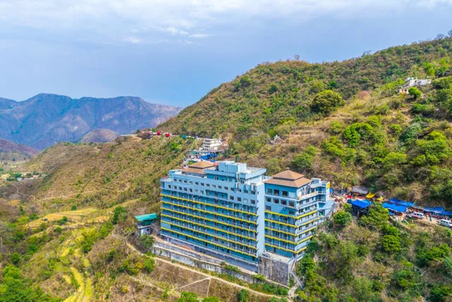 The Hosteller Bam Rishikesh