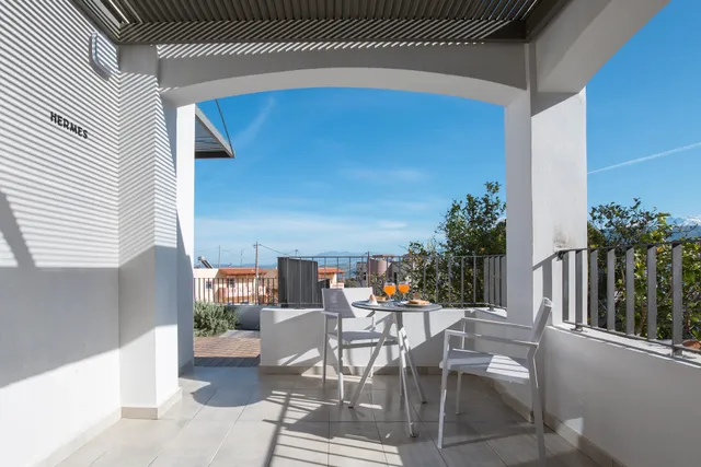 Hermes n Dione Concept Apartments