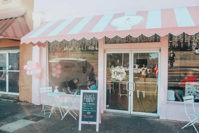 Sweet Magnolia Bakery