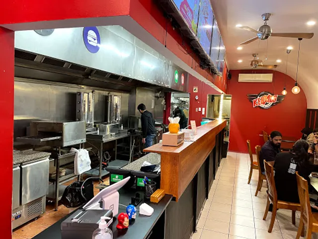 Mominz Pizza and Kebab