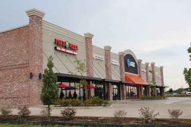 Fox’s Pizza Den