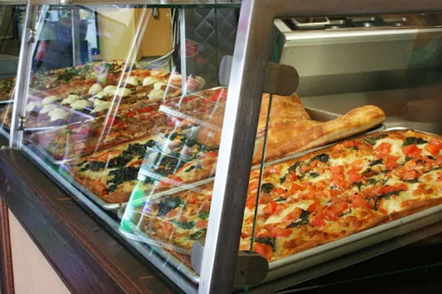 Dino’s Brick Oven Pizzeria