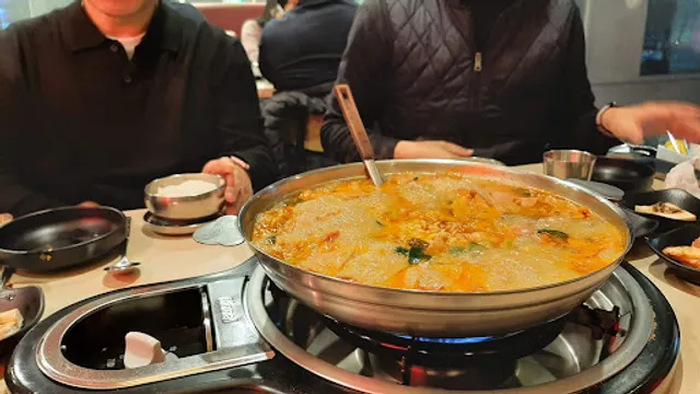 놀부부대찌개