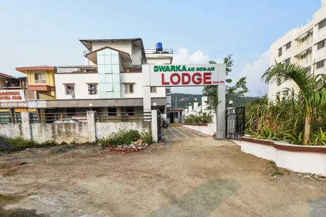 Collection O Dwarka Lodge