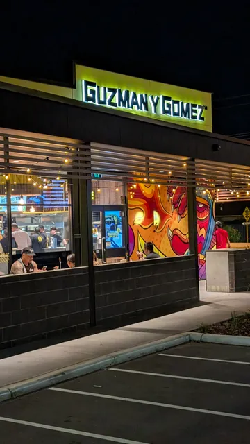 Guzman y Gomez - Mirrabooka