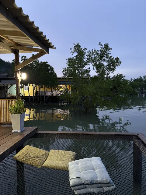 Lanta sabai Day House