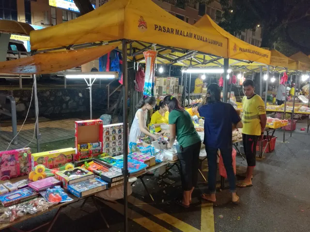 Taman Desa Night Market