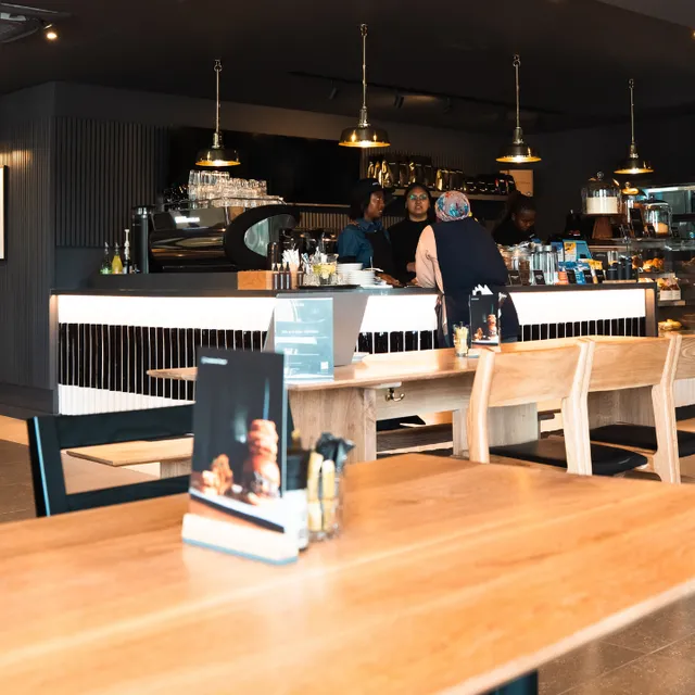 Bootlegger Karaglen Mall