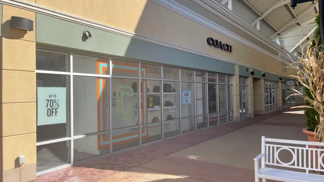COACH Outlet